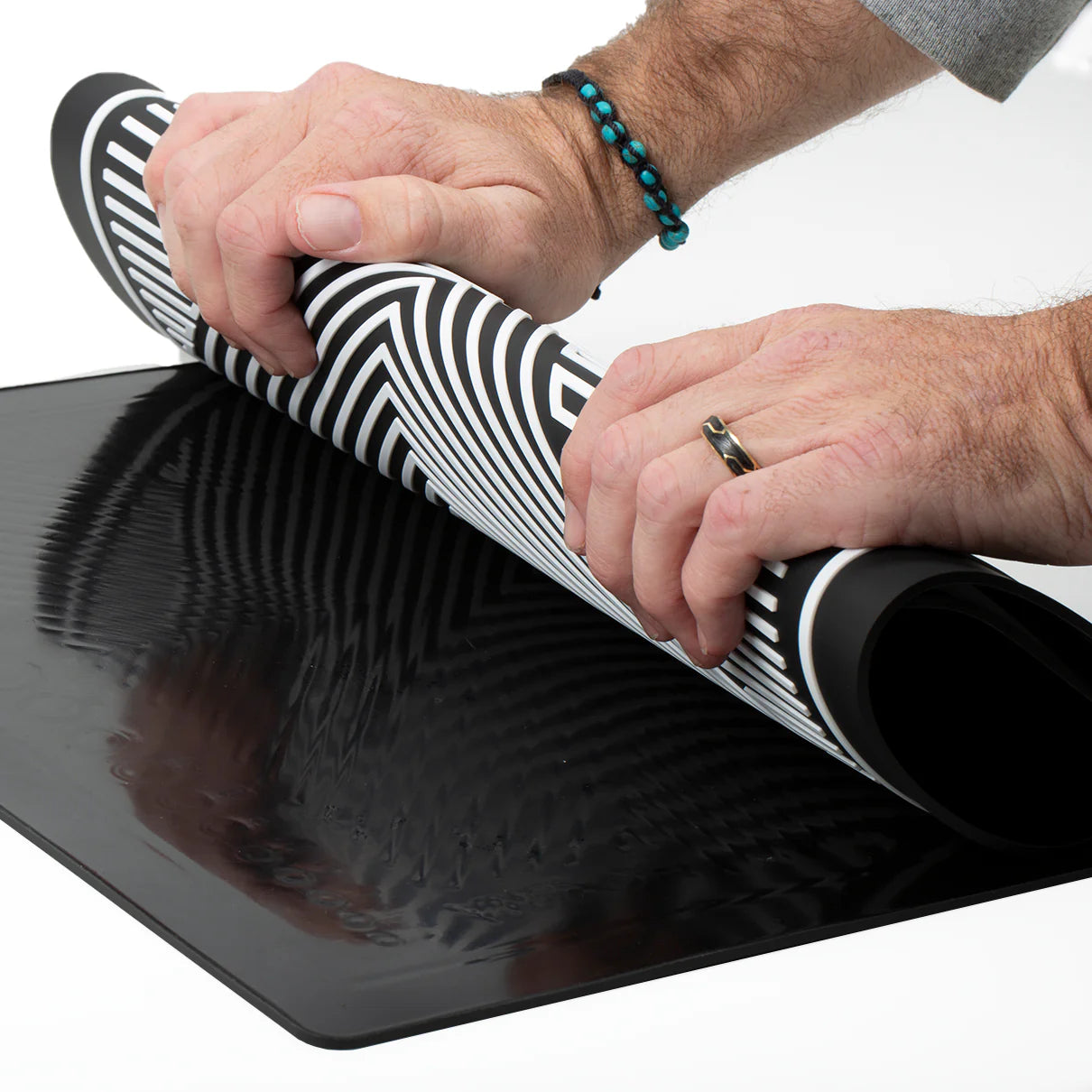 MagMat - Magnetic Tech Mat - Black/White