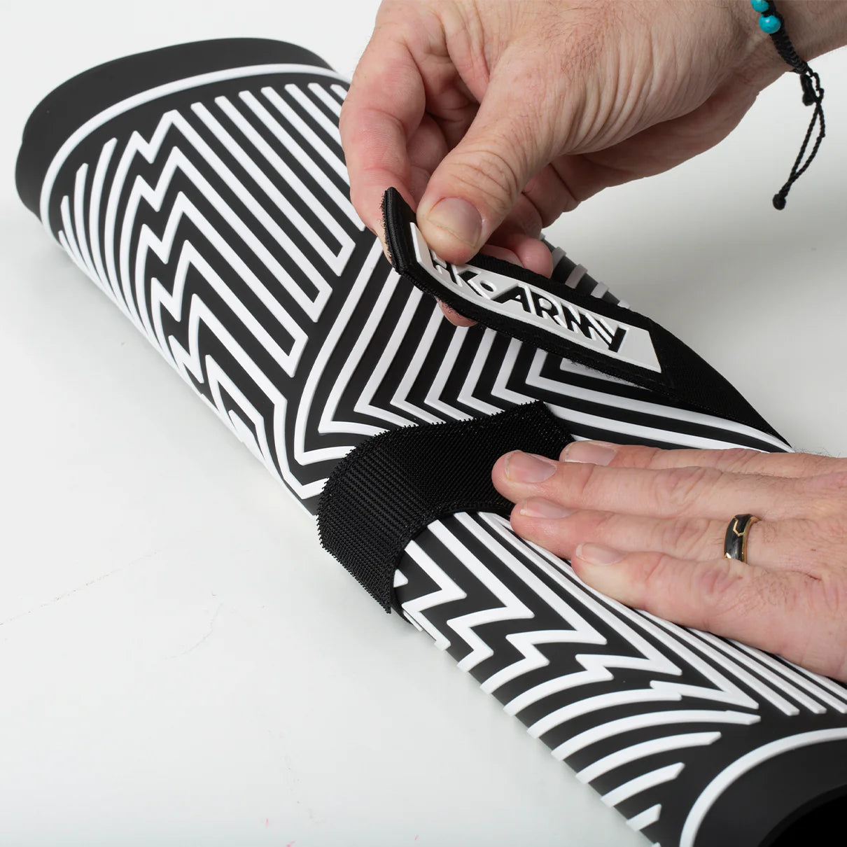 MagMat - Magnetic Tech Mat - Black/White